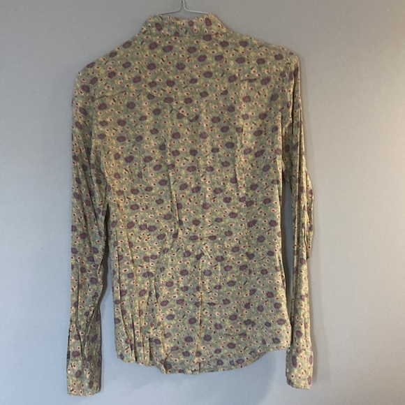 True religion mauve green with flower pattern with white pearl snap  buttons - Picture 2 of 4